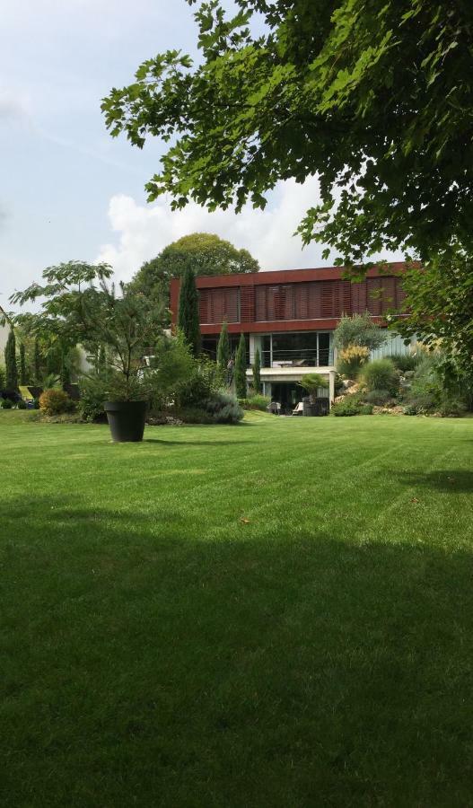Un Havre De Paix Courcelles-Sapicourt Exterior foto